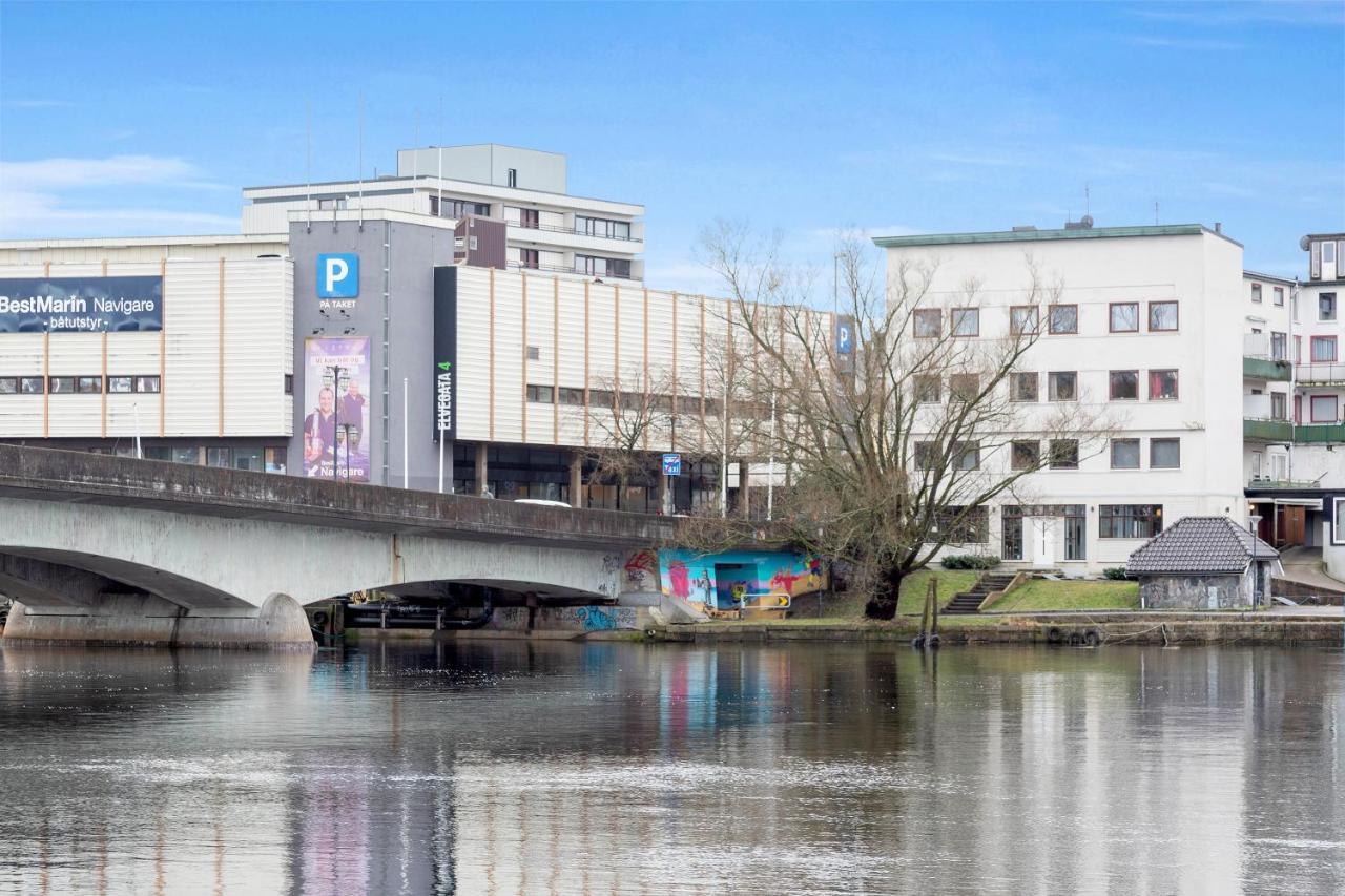Stylish Apartment With Beautiful Views Of The River, Beach Nearby Kristiansand Exterior photo
